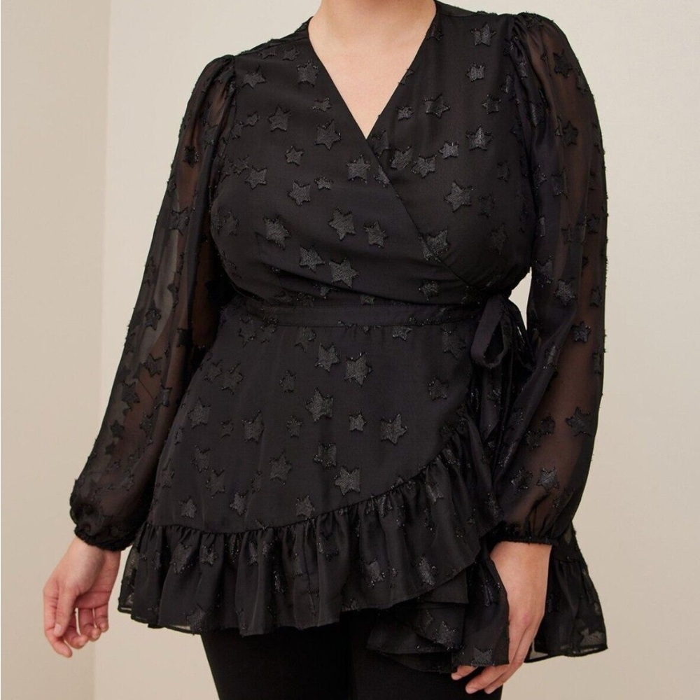 Torrid Lurex Black Star Pattern Wrap Ruffled Hem Blouse
Size 3X